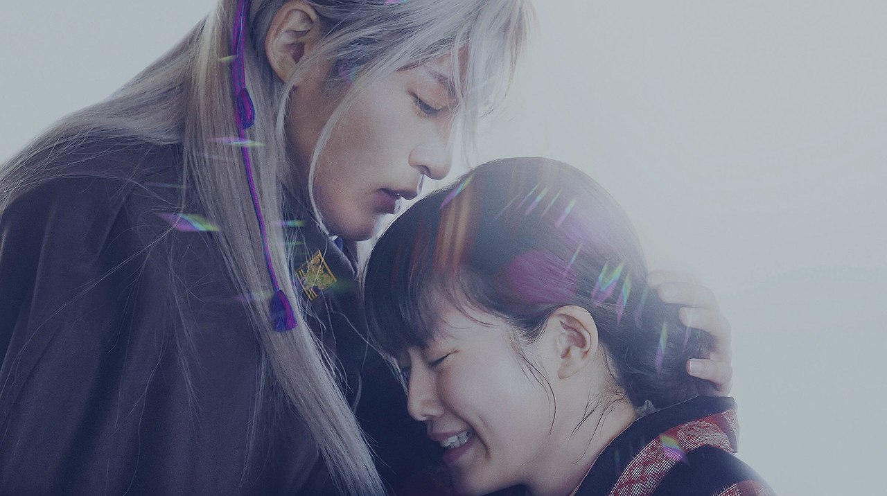 แด่รักที่เกิดในเงามืด: เมื่อหัวใจเยือกแข็งละลายใน ‘ขอให้รักเรานี้ได้มีความสุข’